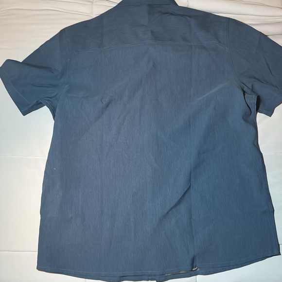 Hi-Tec collared shirt. It’s a button down.XXL blue - Picture 2 of 4